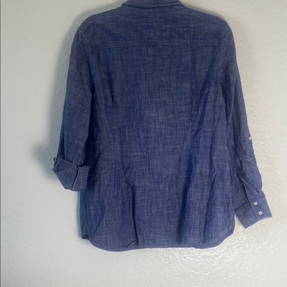 Tommy Hilfiger Women’s Shirt Bundle – Size XL – 4 Classic Styles (2 New) - Picture 4 of 13